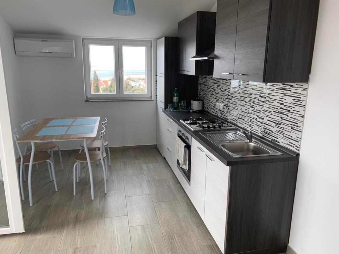 D&W Mandre 34 Apartment Bagian luar foto